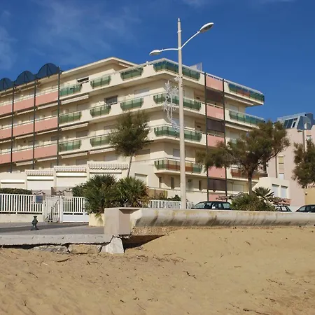 Avec Terrasse Et Parking, A 10m De La - Fr-1-803-41 شقة
